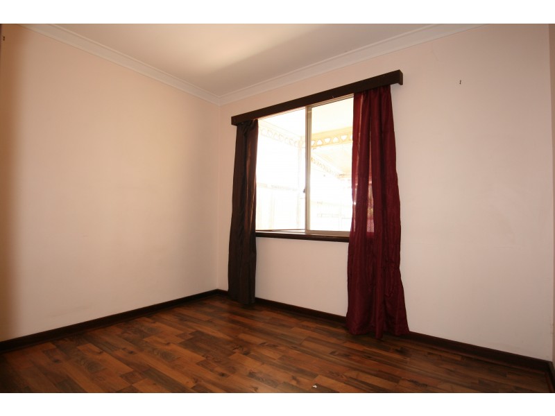 25 McCormick Street, Warnbro WA 6169