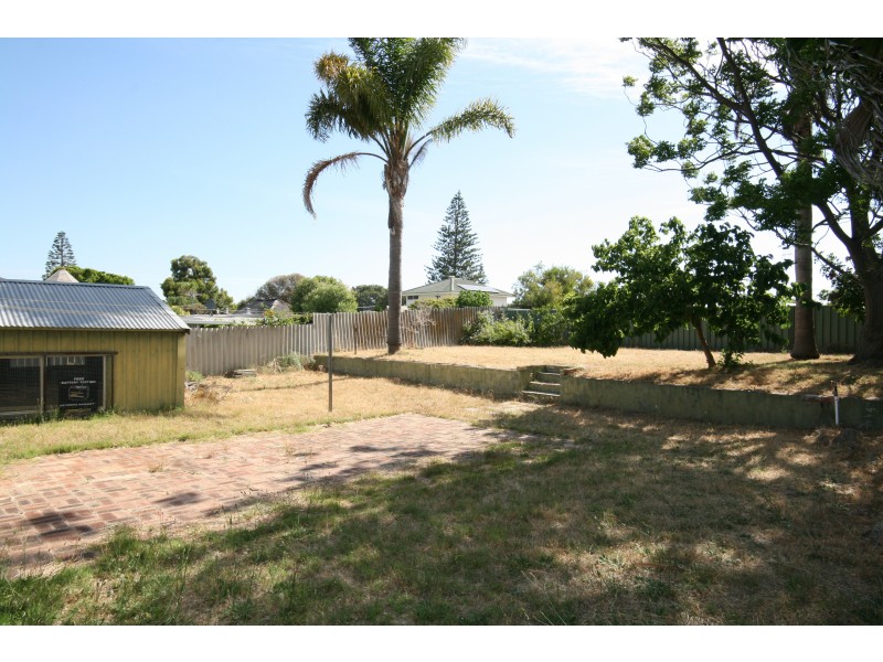 25 McCormick Street, Warnbro WA 6169