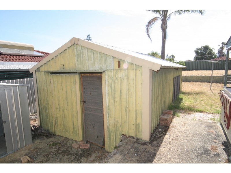 25 McCormick Street, Warnbro WA 6169