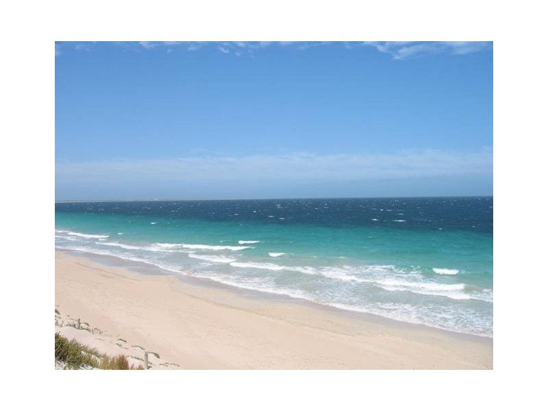 25 McCormick Street, Warnbro WA 6169