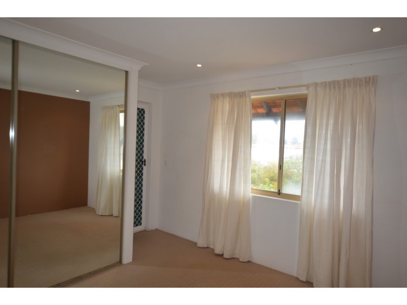 40/436 Safety Bay Rd, Safety Bay WA 6169