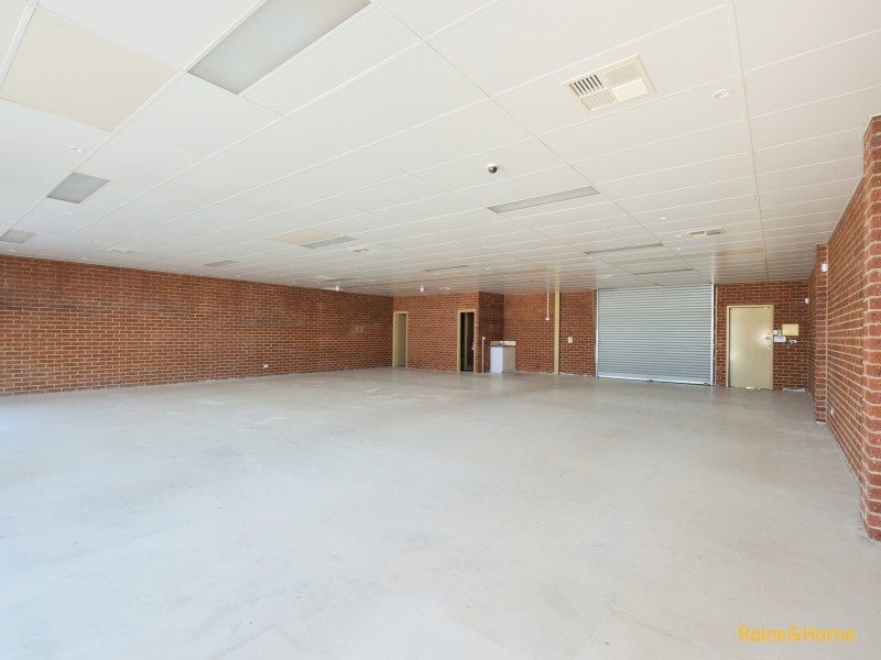 2/5 Leach Crescent, Rockingham WA 6168