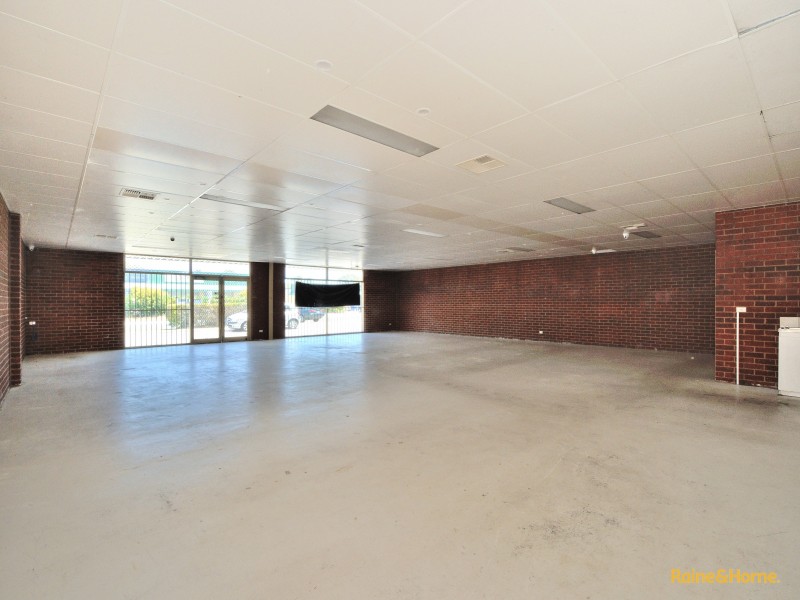 2/5 Leach Crescent, Rockingham WA 6168