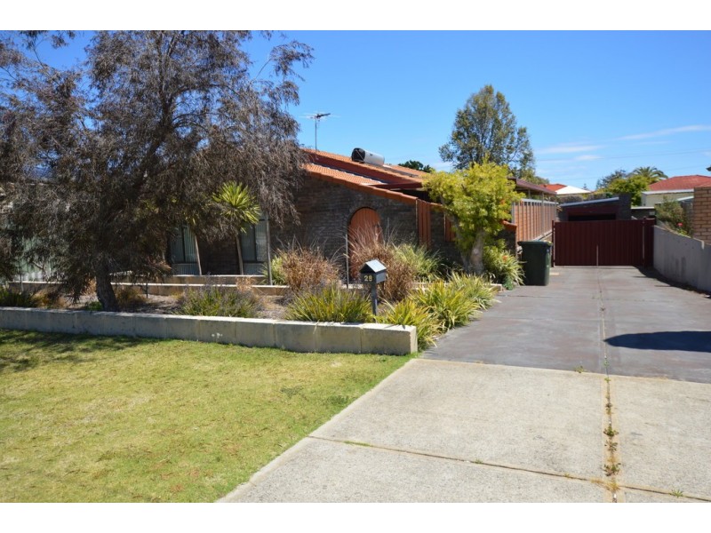 28 Powis Way, Warnbro WA 6169