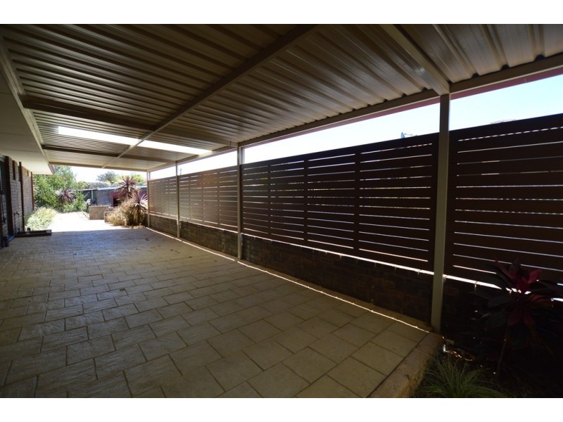 28 Powis Way, Warnbro WA 6169