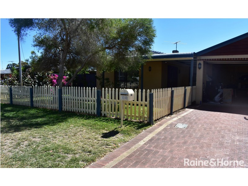 13 Hydra Close, Rockingham WA 6168