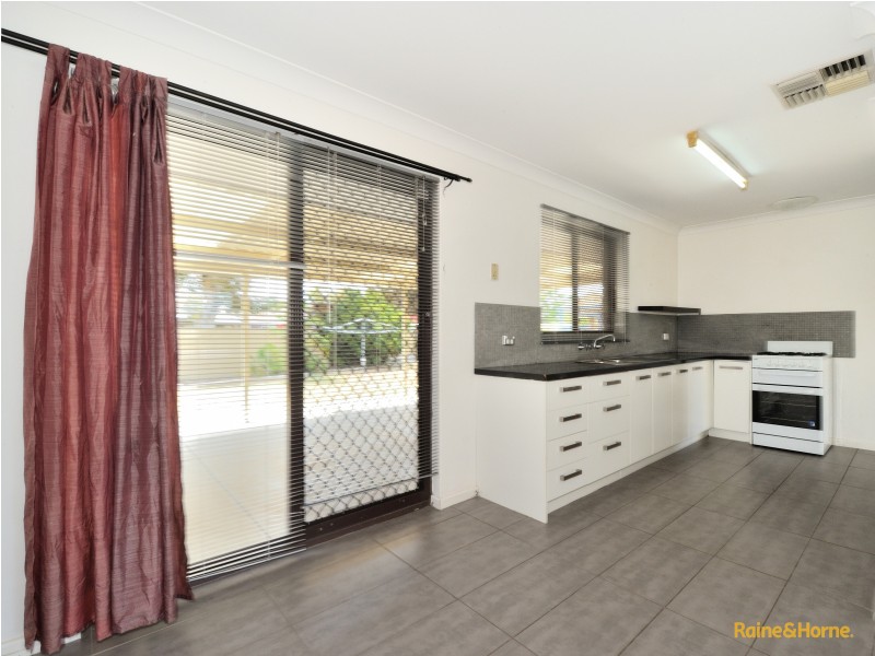 7 Rydal Court, Cooloongup WA 6168