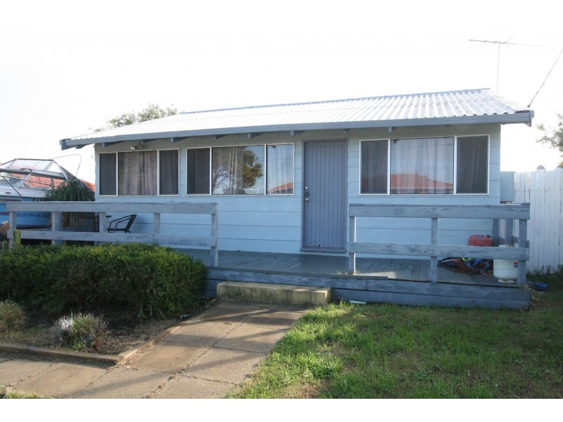 32 Penguin Road, Shoalwater WA 6169