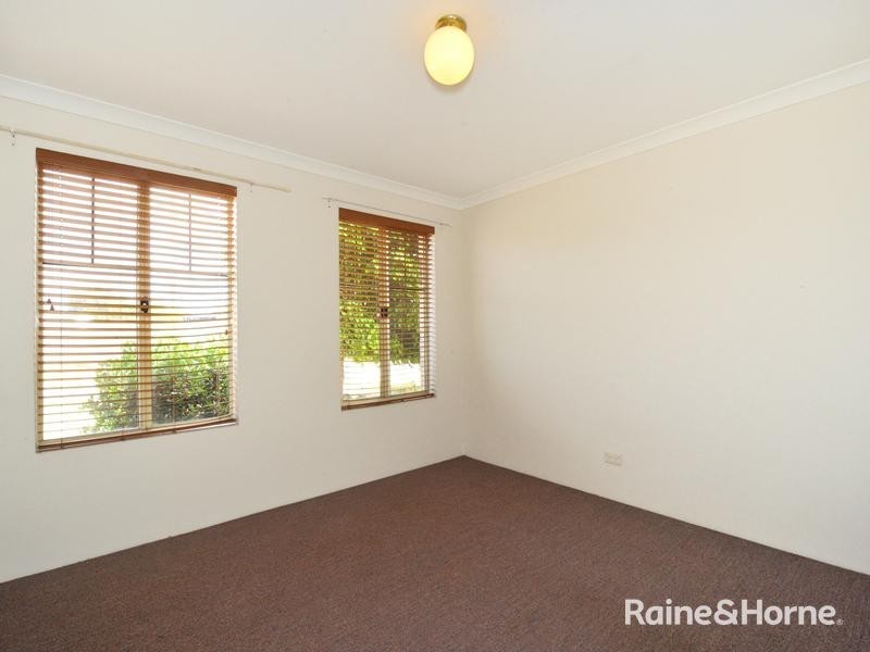 10 Vermilion Glade, Warnbro WA 6169