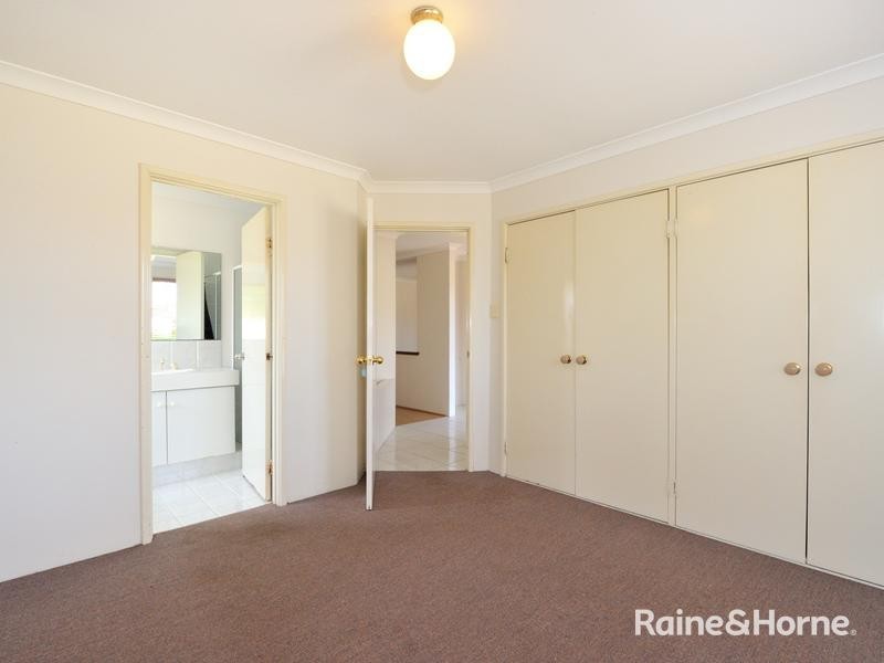 10 Vermilion Glade, Warnbro WA 6169