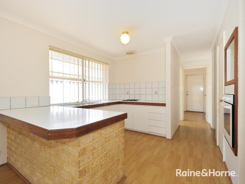 10 Vermilion Glade, Warnbro WA 6169