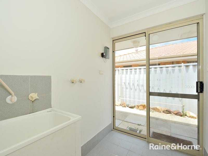 10 Vermilion Glade, Warnbro WA 6169