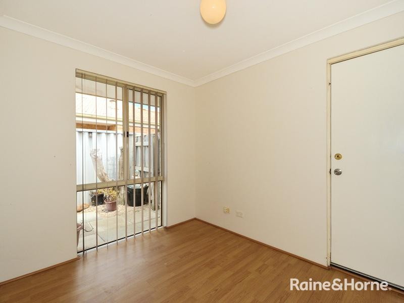 10 Vermilion Glade, Warnbro WA 6169