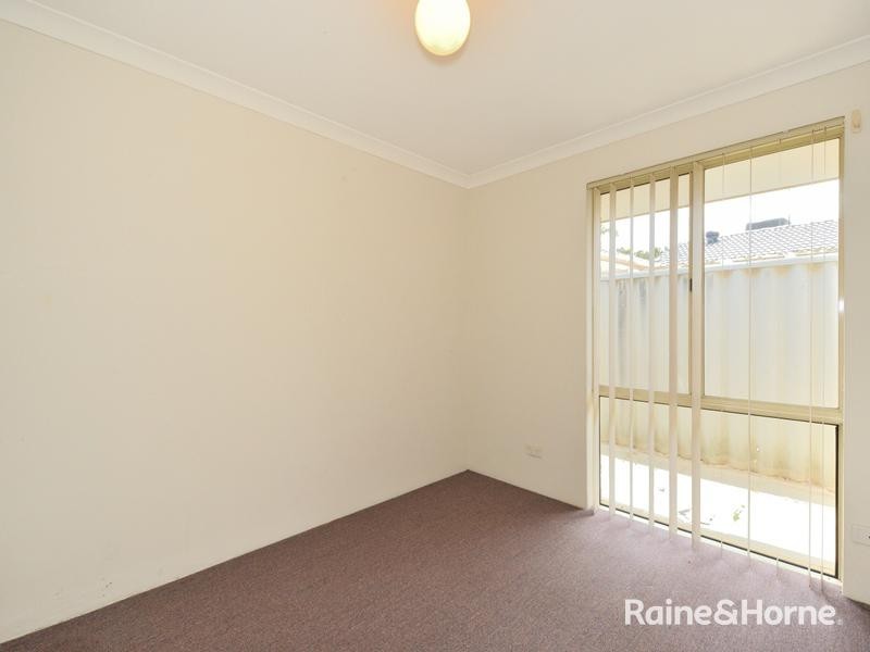 10 Vermilion Glade, Warnbro WA 6169