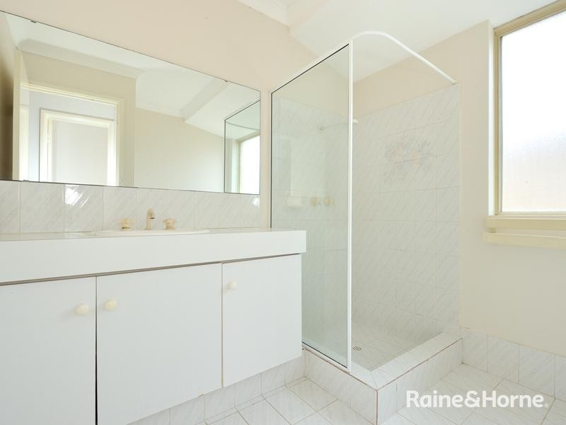 10 Vermilion Glade, Warnbro WA 6169