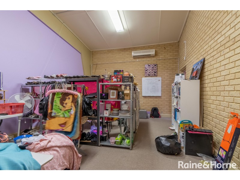 11/3 Benjamin Way, Rockingham WA 6168