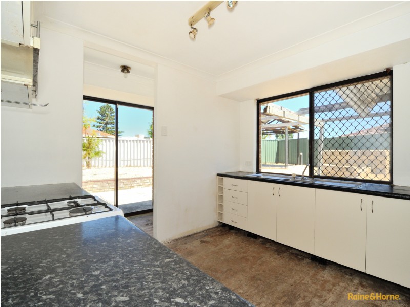 2 Wills Court, Cooloongup WA 6168