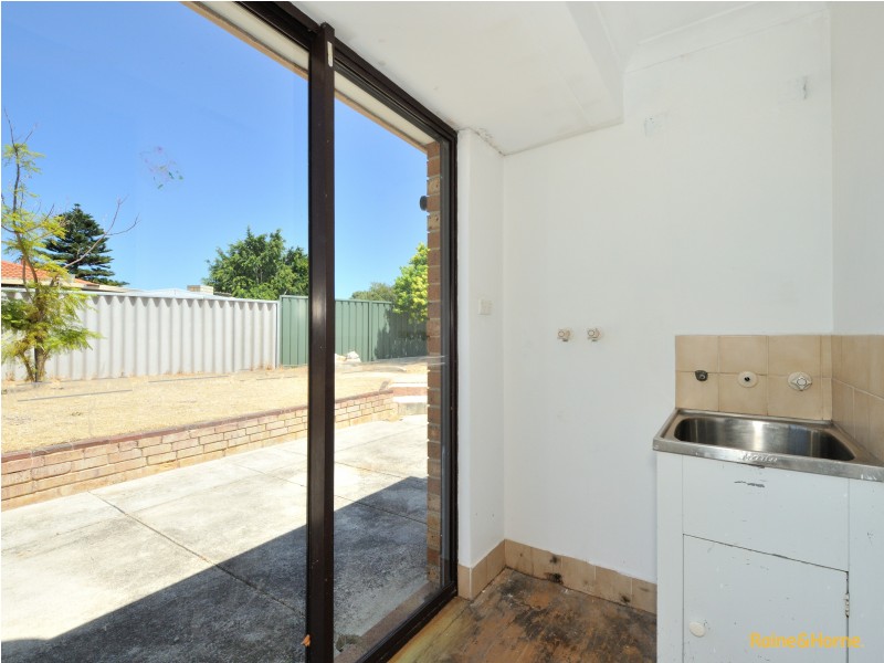 2 Wills Court, Cooloongup WA 6168