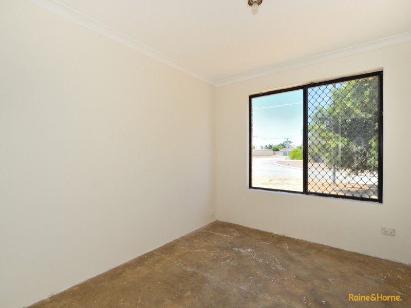 2 Wills Court, Cooloongup WA 6168