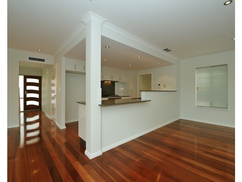 7/15 Benjamin Way, Rockingham WA 6168