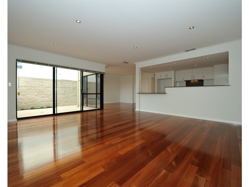 7/15 Benjamin Way, Rockingham WA 6168