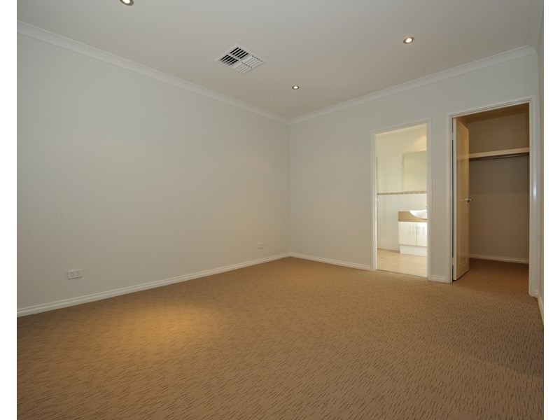 7/15 Benjamin Way, Rockingham WA 6168