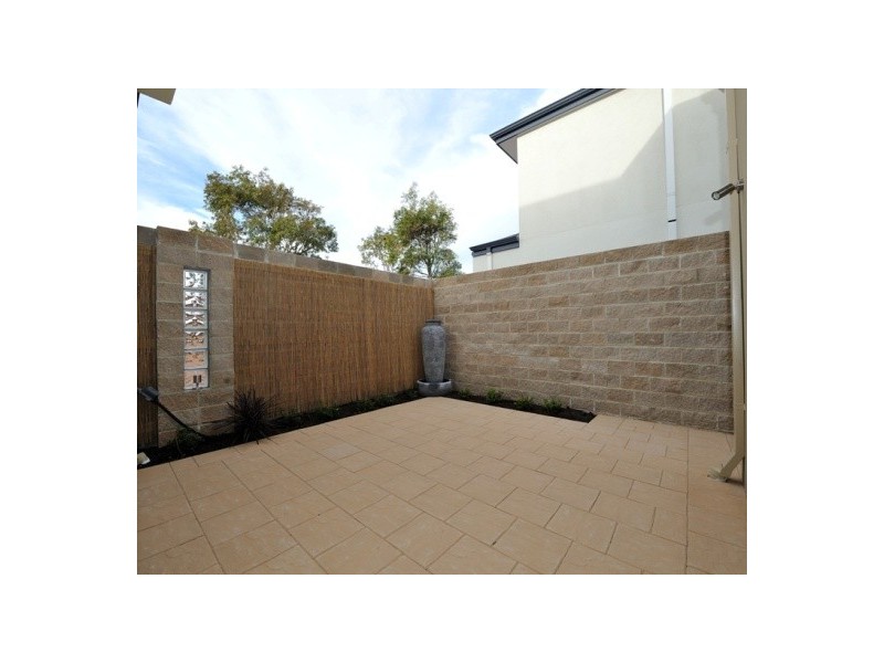 7/15 Benjamin Way, Rockingham WA 6168