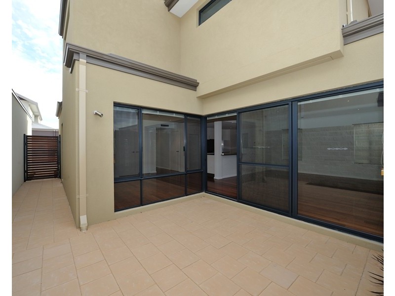 7/15 Benjamin Way, Rockingham WA 6168