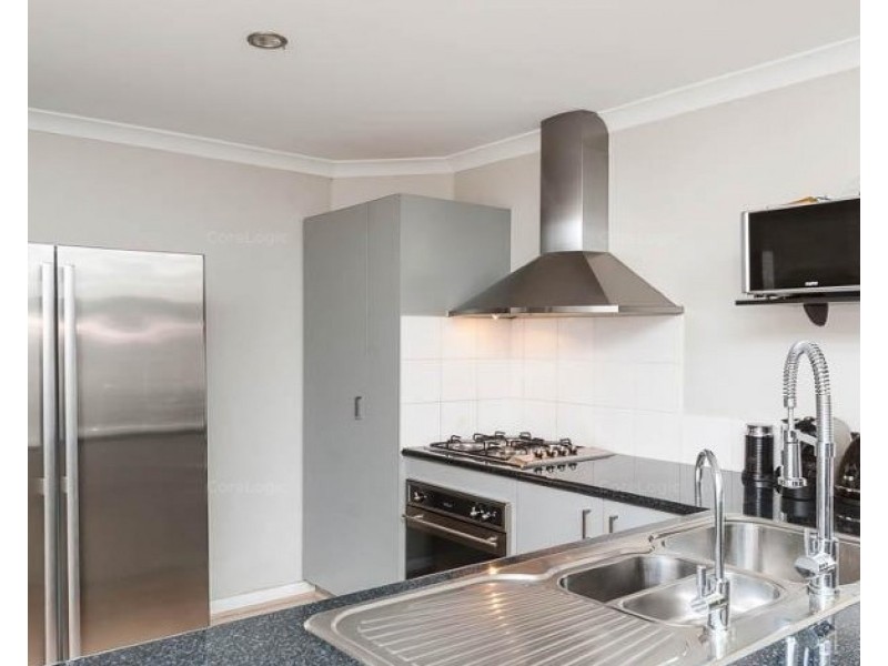 8 Taunton Mews, Leda WA 6170