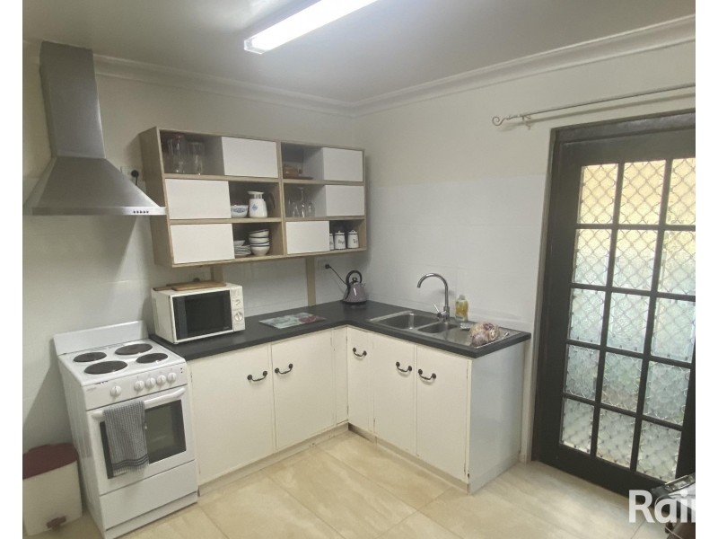 3/B Waller Street, Rockingham WA 6168