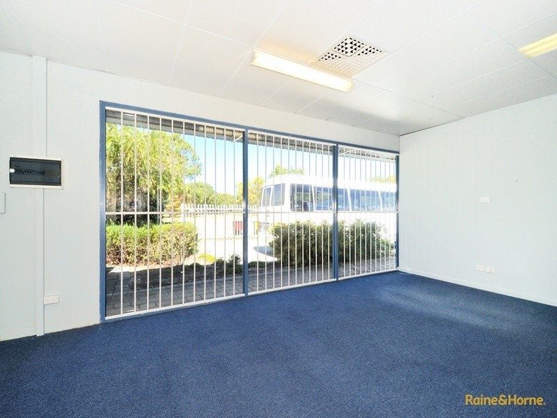 6/7 Cessnock Way, Rockingham WA 6168