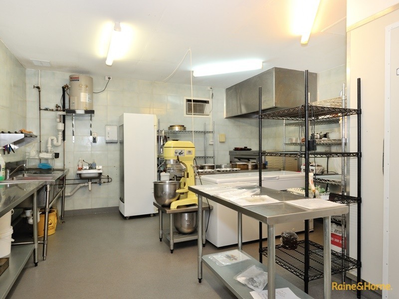 7/9 Kent Street, Rockingham WA 6168