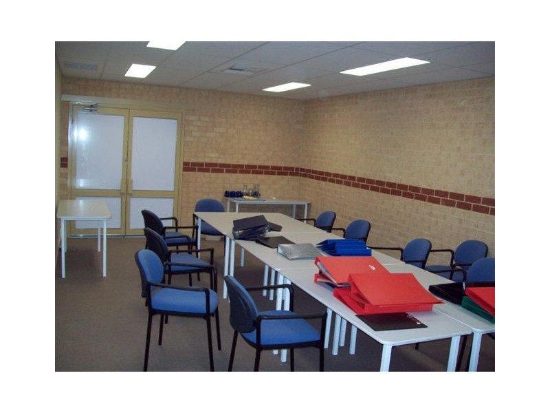 17/3 Benjamin Way, Rockingham WA 6168