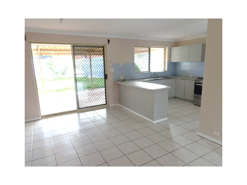 21 Luderick Grove, Warnbro WA 6169