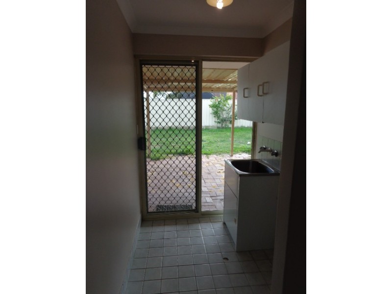 21 Luderick Grove, Warnbro WA 6169