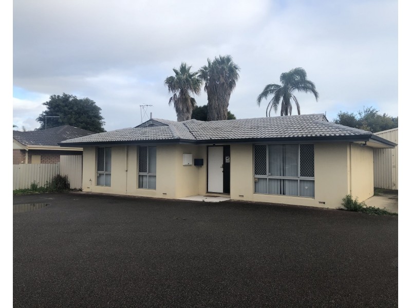 2 Grange Drive, Cooloongup WA 6168