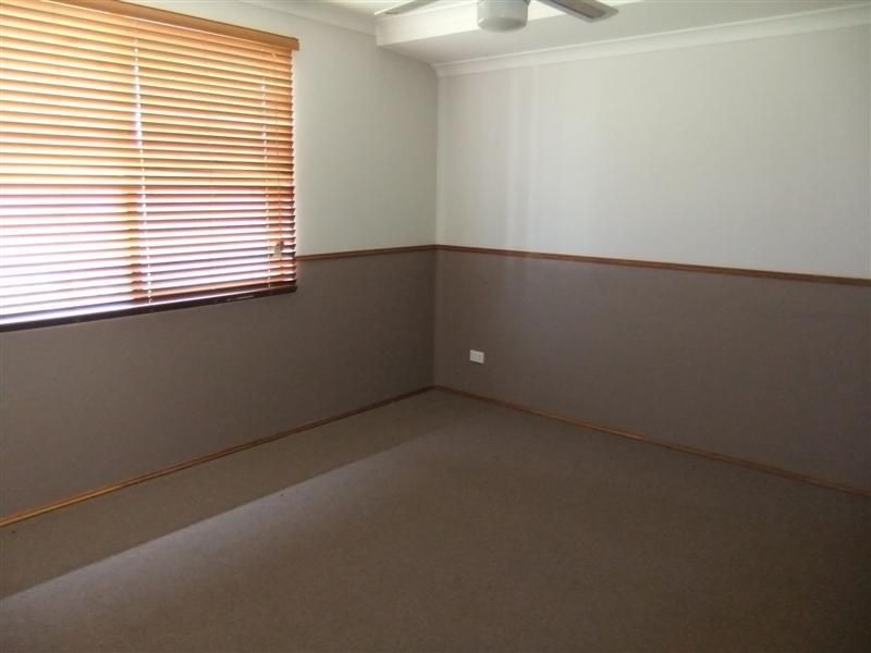 12 Redfin Close, Warnbro WA 6169