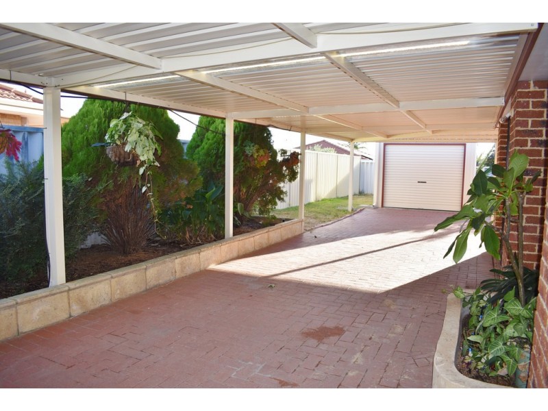 12 Redfin Close, Warnbro WA 6169