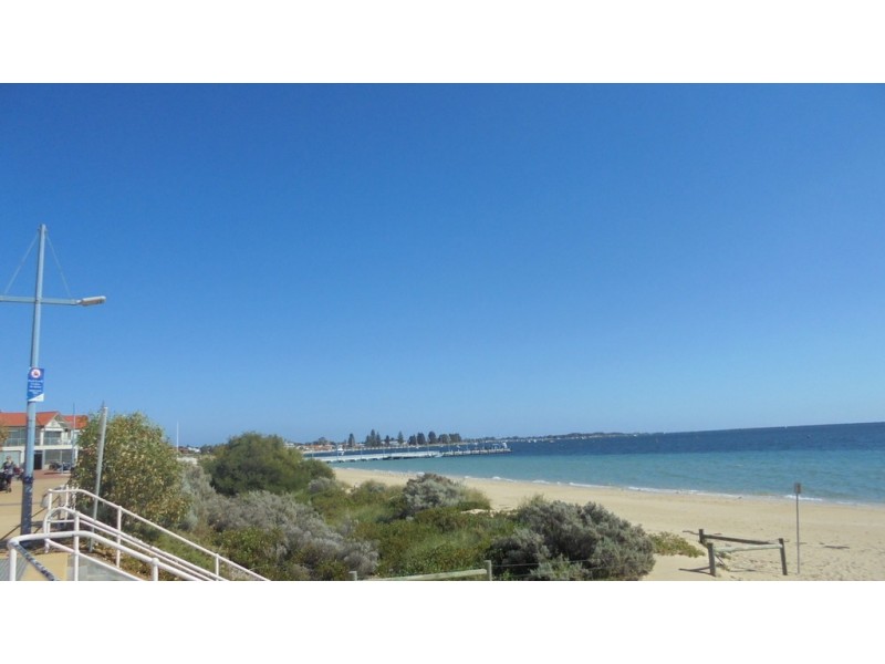 2/43 Rockingham Beach Road, Rockingham WA 6168