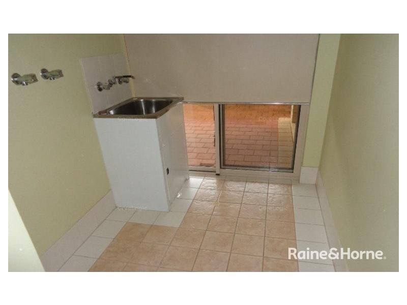 28 Abingdon Crescent, Wellard WA 6170