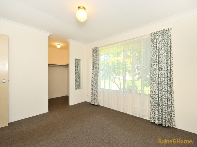 51 Hawker Street, Safety Bay WA 6169