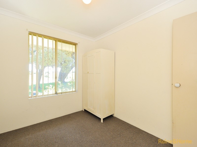 51 Hawker Street, Safety Bay WA 6169