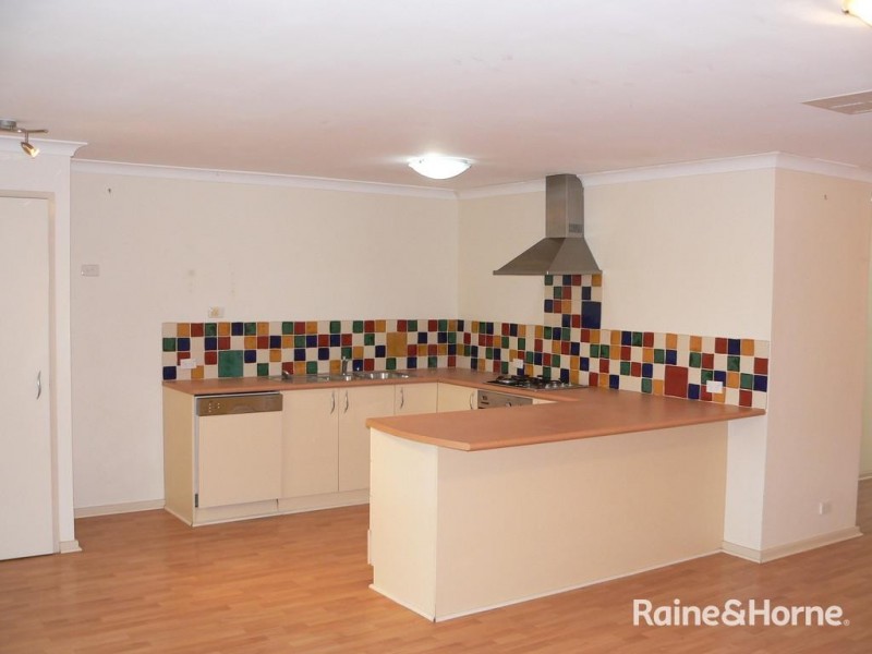 4/9 Kent Street, Rockingham WA 6168