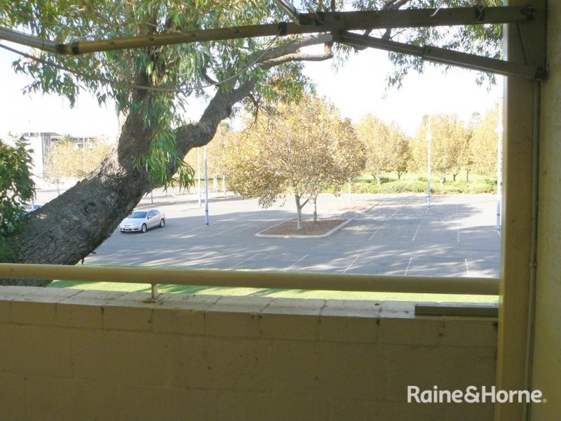 4/9 Kent Street, Rockingham WA 6168