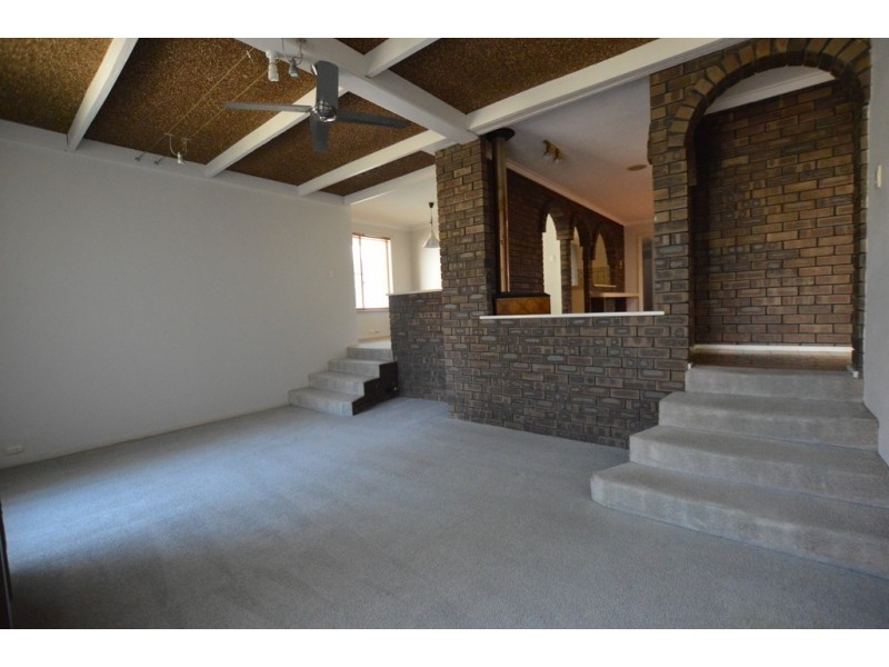 28 Powis Way, Warnbro WA 6169