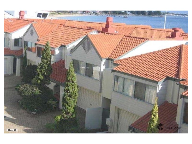 6/1-3 Railway Terrace, Rockingham WA 6168
