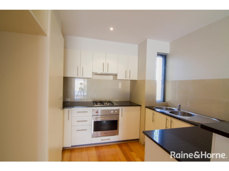 9/18-20 Lake Street, Rockingham WA 6168