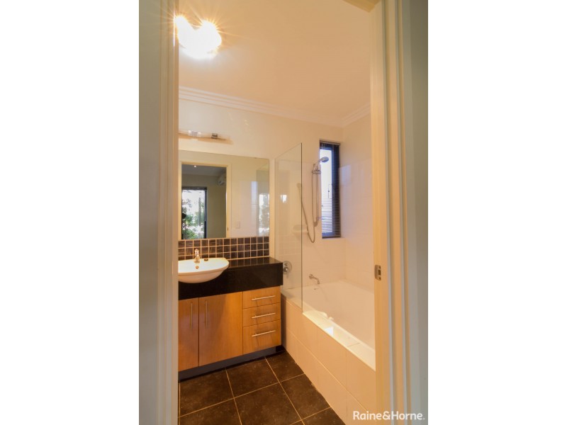 9/18-20 Lake Street, Rockingham WA 6168