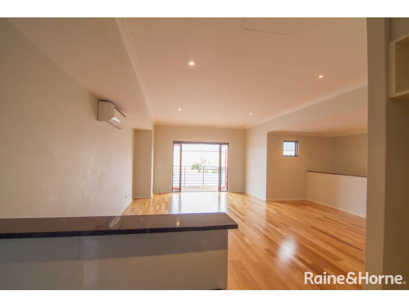 9/18-20 Lake Street, Rockingham WA 6168