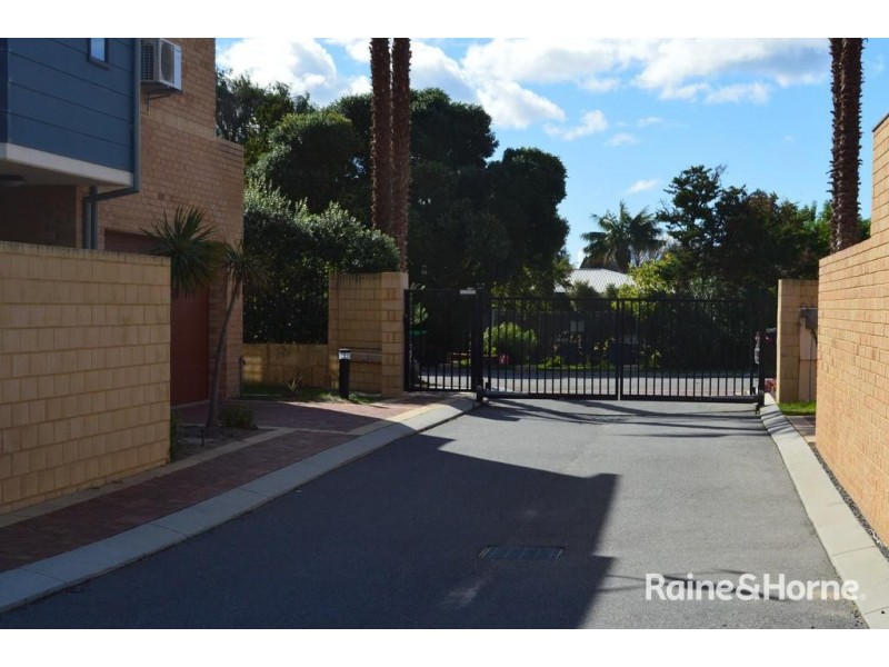 9/18-20 Lake Street, Rockingham WA 6168